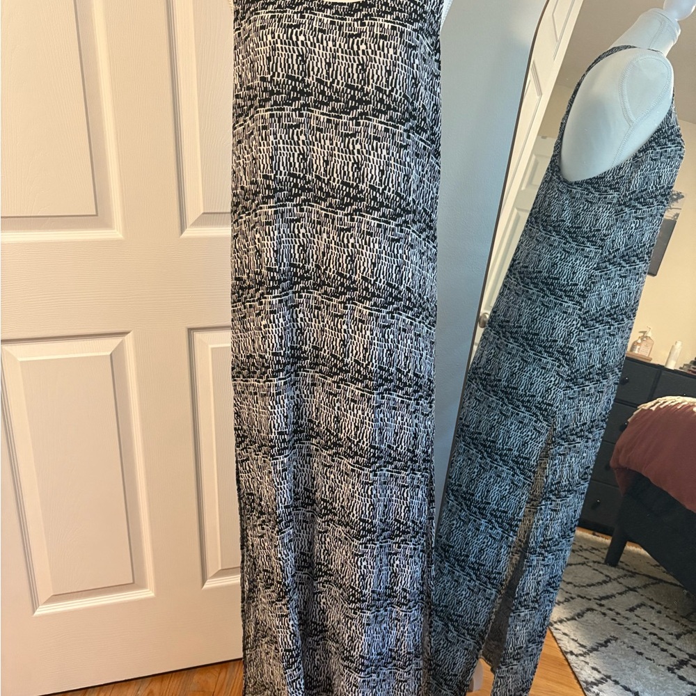 Cute black and white womens summer dress